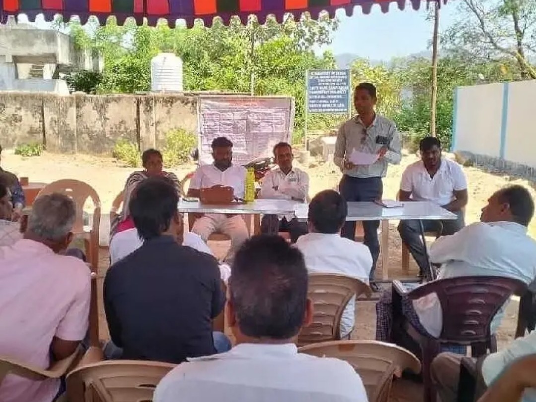 ఆయిల్ ఫామ్ సాగుతో ముందంజలో రైతులు