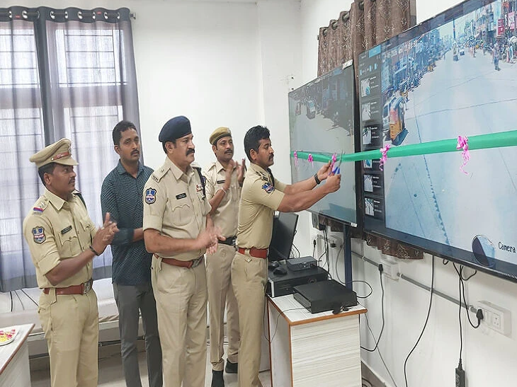 కమాండ్ కంట్రోల్ సెంటర్ ప్రారంభించిన ఎస్పీ