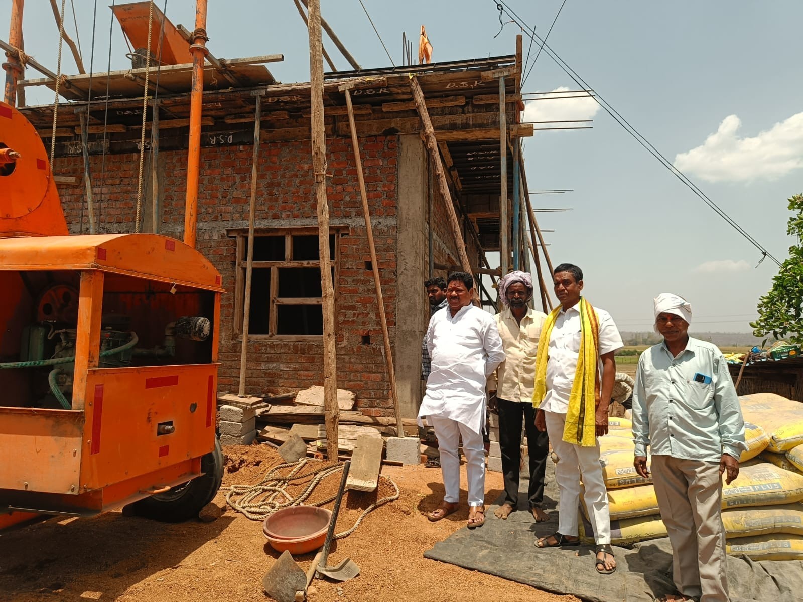 ‘నిర్మాణాలను త్వరితగతిన పూర్తి చేయాలి’