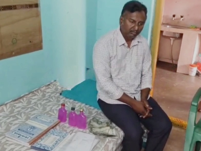 ఏసీబీ వలలో పంచాయతీ కార్యదర్శి