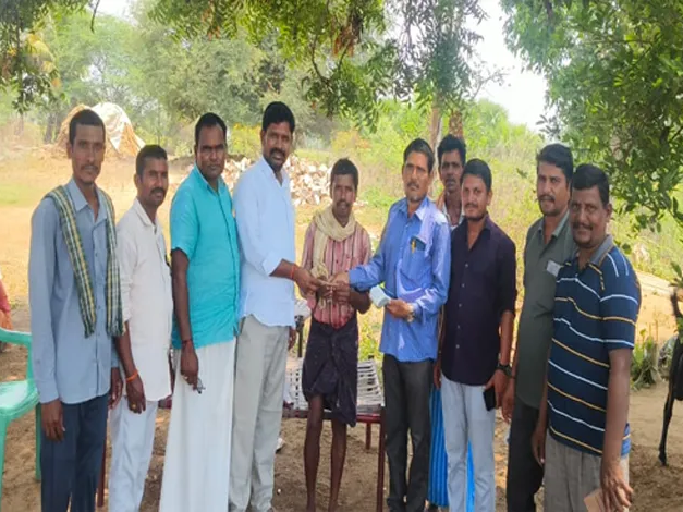 ప్రజల వద్దకే మినీ బ్యాంక్ సేవలు