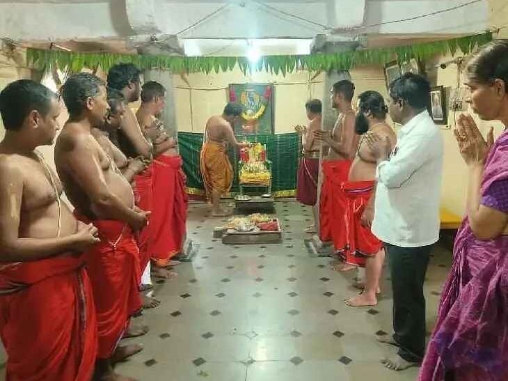 మన్యంకొండలో ఘనంగా స్వాముల ఆరాధన