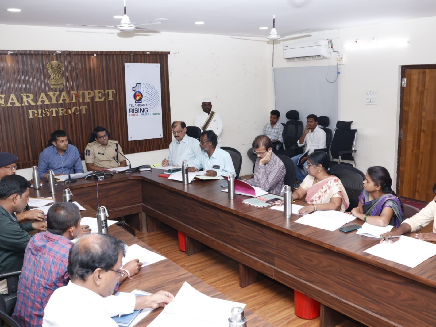 ‘కేసుల్లో బాధితులకు పరిహారం అందించాలి’