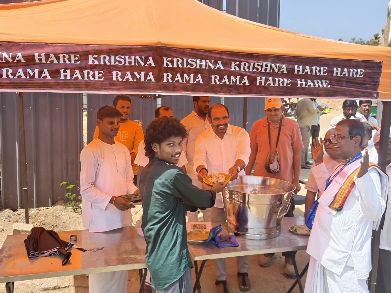 నిత్య ఉచిత అల్పాహార సేవ ప్రారంభం!