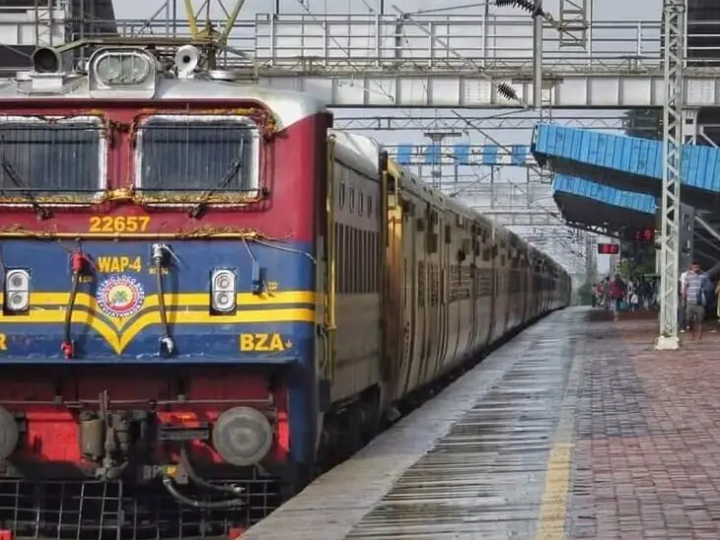 వేసవి రద్దీ.. HYD నుంచి స్పెషల్ ట్రైన్స్.!