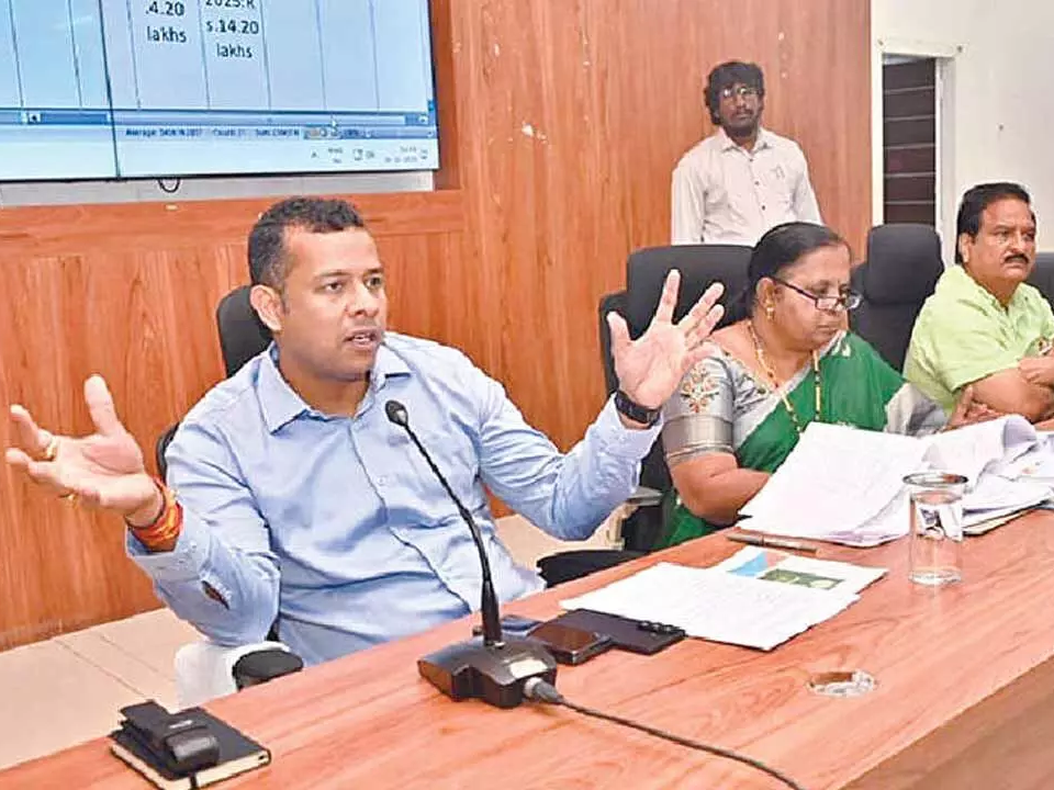 మత్స్యకారులతో చర్చించనున్న కలెక్టర్