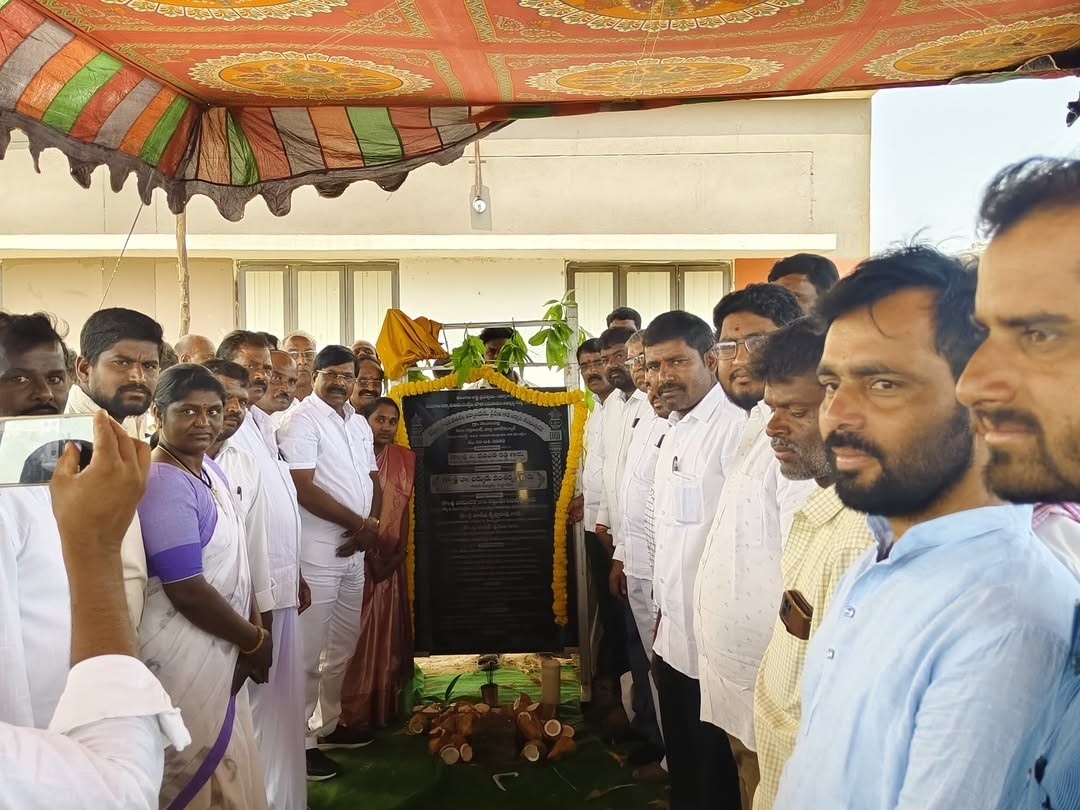 కేజీబీవీ ప్రహరీ గోడకు ఎమ్మెల్యే శంకుస్థాపన