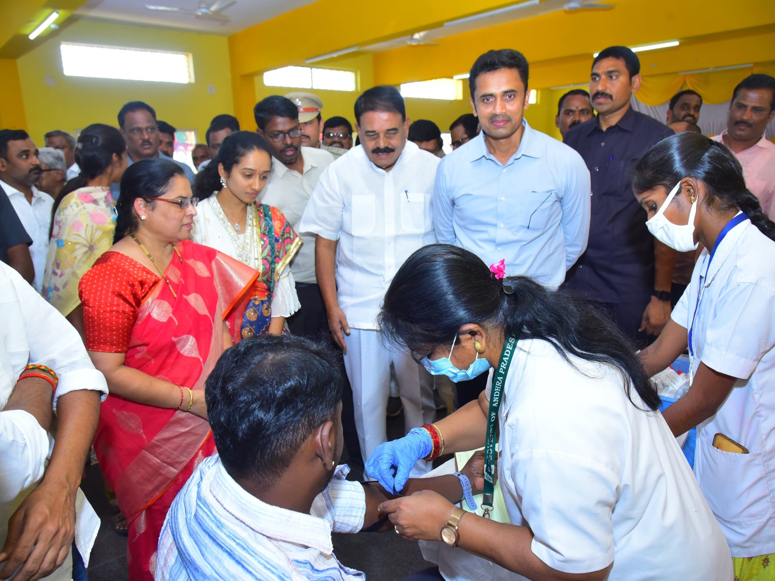 జర్నలిస్టులకు ఉచిత వైద్య శిబిరం