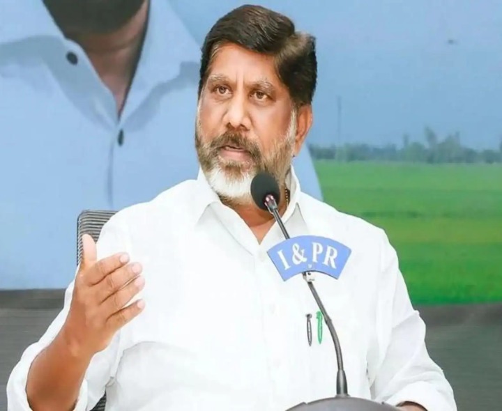 ముదిగొండ ఆసుపత్రి పనులను పరిశీలించిన భట్టి