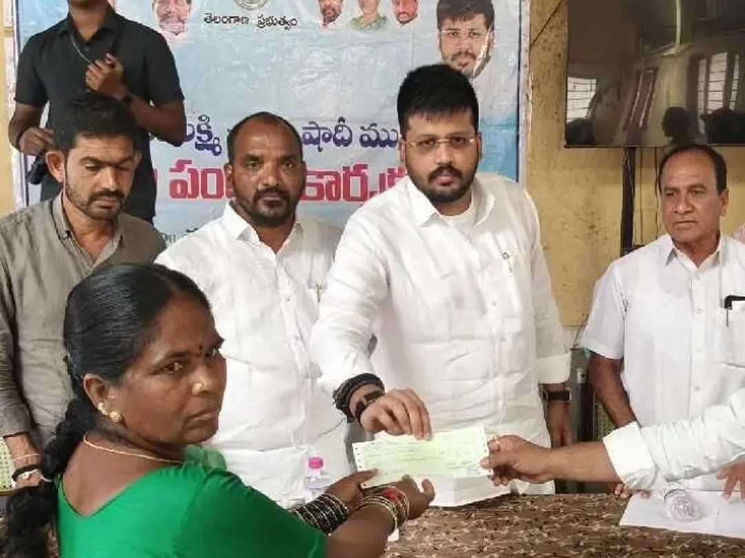 కళ్యాణలక్ష్మి చెక్కుల పంపిణీ