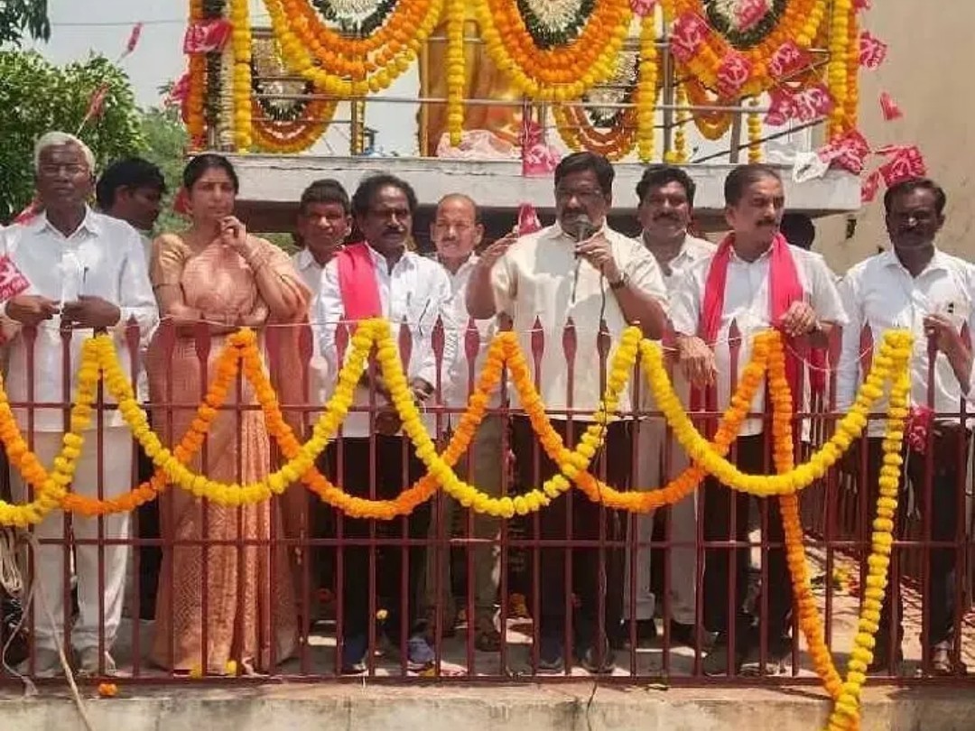 ‘నేటి తరం నాయకులకు ఆదర్శప్రాయుడు’