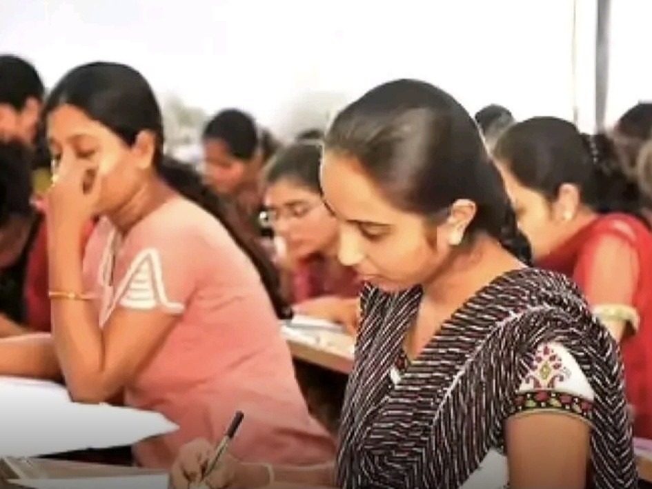 ఓపెన్ స్కూల్ పరీక్షలు.. హాల్ టికెట్లు వచ్చేశాయ్ !