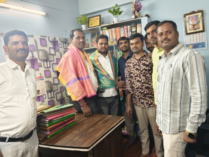 బంజారా భవనానికి భూ కేటాయింపుపై డిమాండ్