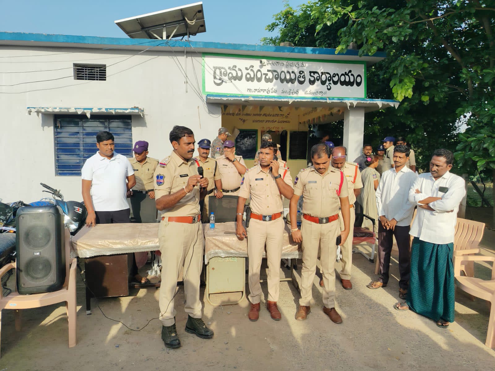 సరైన పత్రాలు లేని 66 బైక్‌లు, 3 ఆటోలు స్వాధీనం