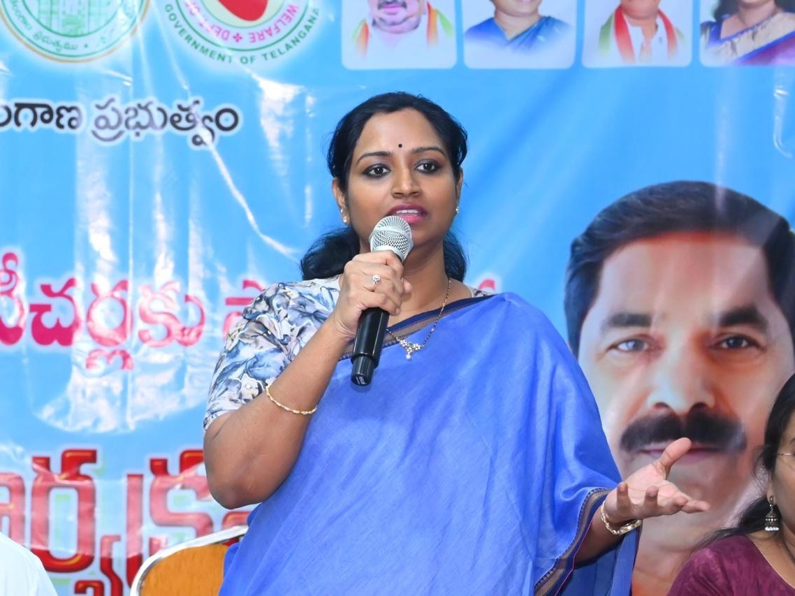 కార్యకర్తల సేవలు సమాజానికి అమూల్యమైనవి: MP