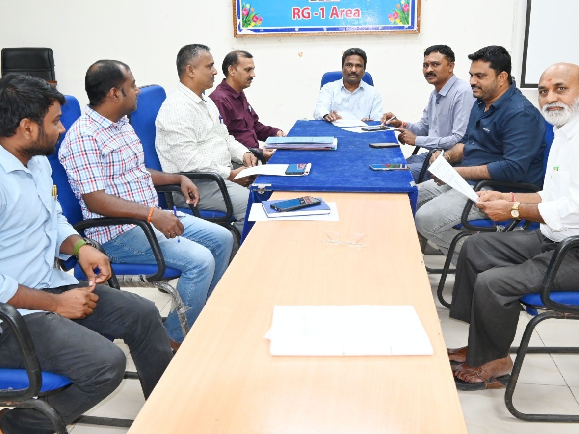 జ్యోతిబా పులే జయంతి ఏర్పాట్లపై సమావేశం