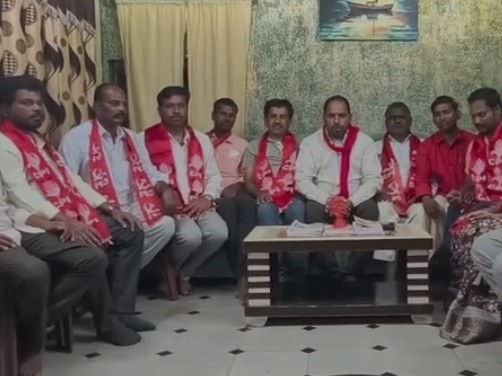 కొల్లాపూర్ రైల్వే సాధన కోసం సీపీఐ ధర్నా