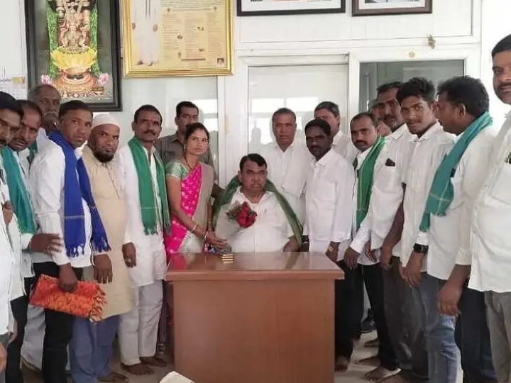 పైడిమల్ సర్పంచ్ కాంగ్రెస్‌లో చేరిక