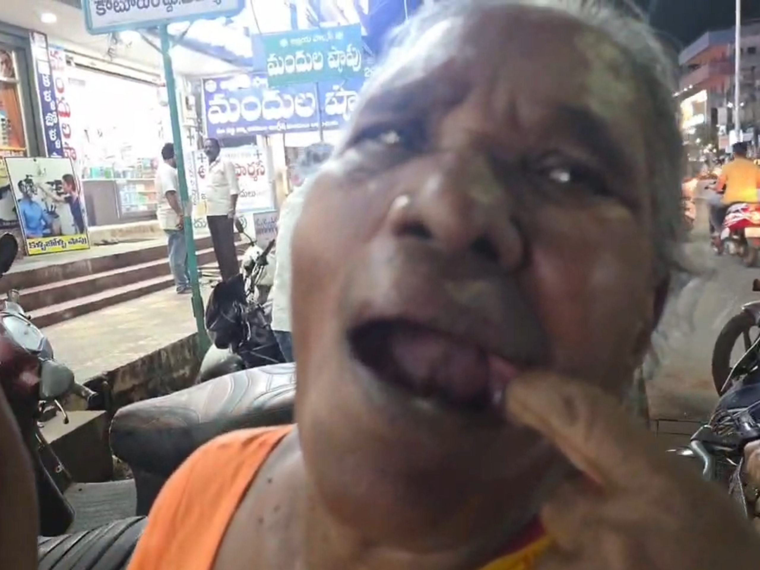 ఉయ్యూరు దంత వైద్యశాలలో దోపిడి