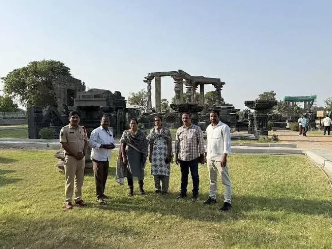 కాకతీయ వైభవాన్ని వీక్షించిన సీఐడీ బృందం