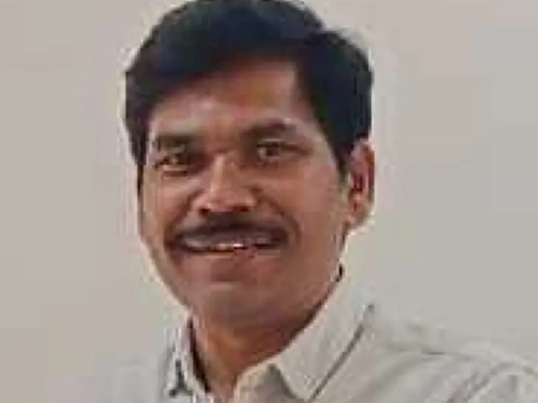 అటవీ ప్రాంతంలో పెద్ద పులి సంచారం