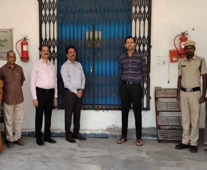 ఈవీఎం గోదాం తనిఖీ చేసిన కలెక్టర్