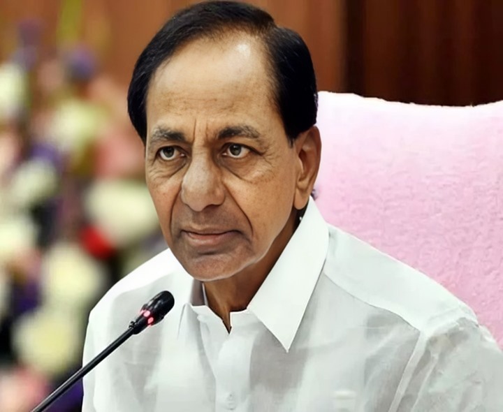 నీటిపారుదల శాఖ అధికారులకు KCR ఫోన్
