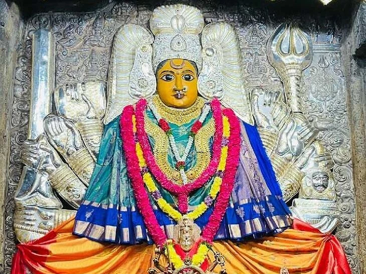 భద్రకాళి ఆలయంలో విశేష పూజలు