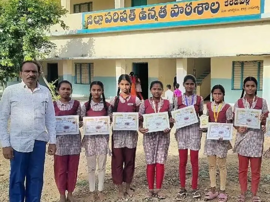 జిల్లా స్థాయి కరాటే పోటీల్లో విద్యార్థుల ప్రతిభ