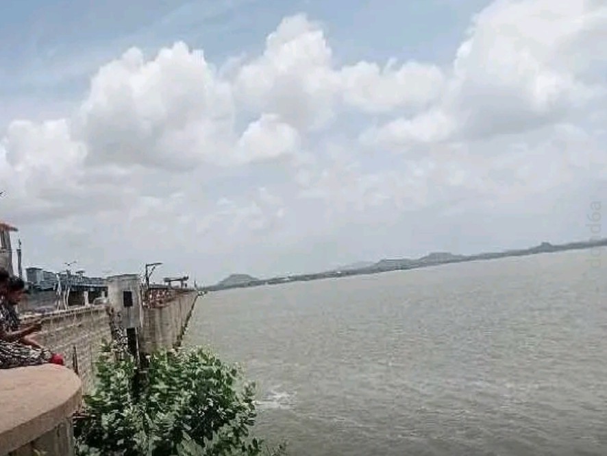 జూరాల ప్రాజెక్టుకు ఇన్‌ఫ్లో పెరుగుదల