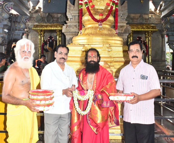 రామకోటి రామరాజు భక్తికి అరుదైన గౌరవం