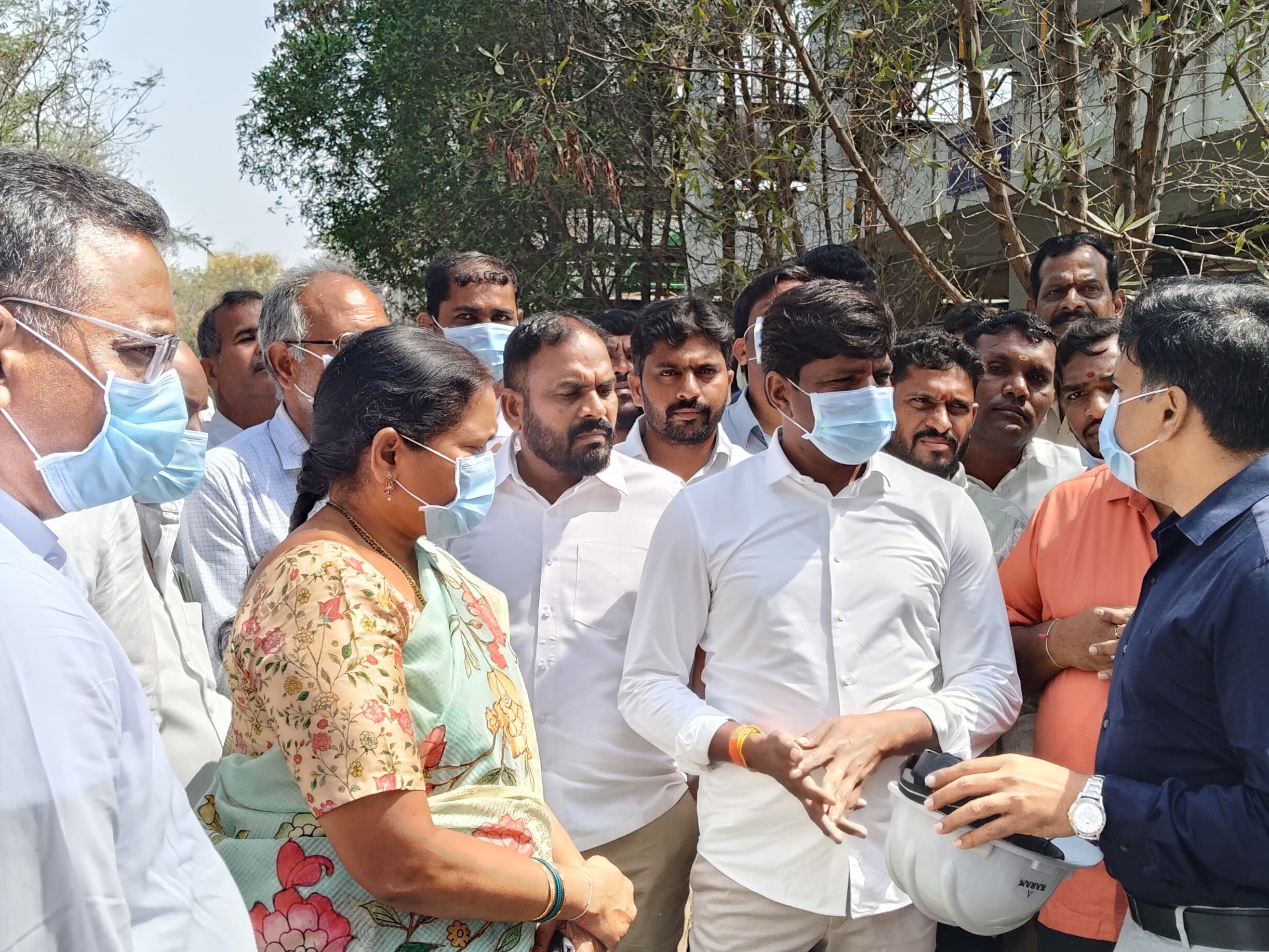 ‘ఘటనపై విచారణ జరిపి నివేదిక ఇవ్వాలి’