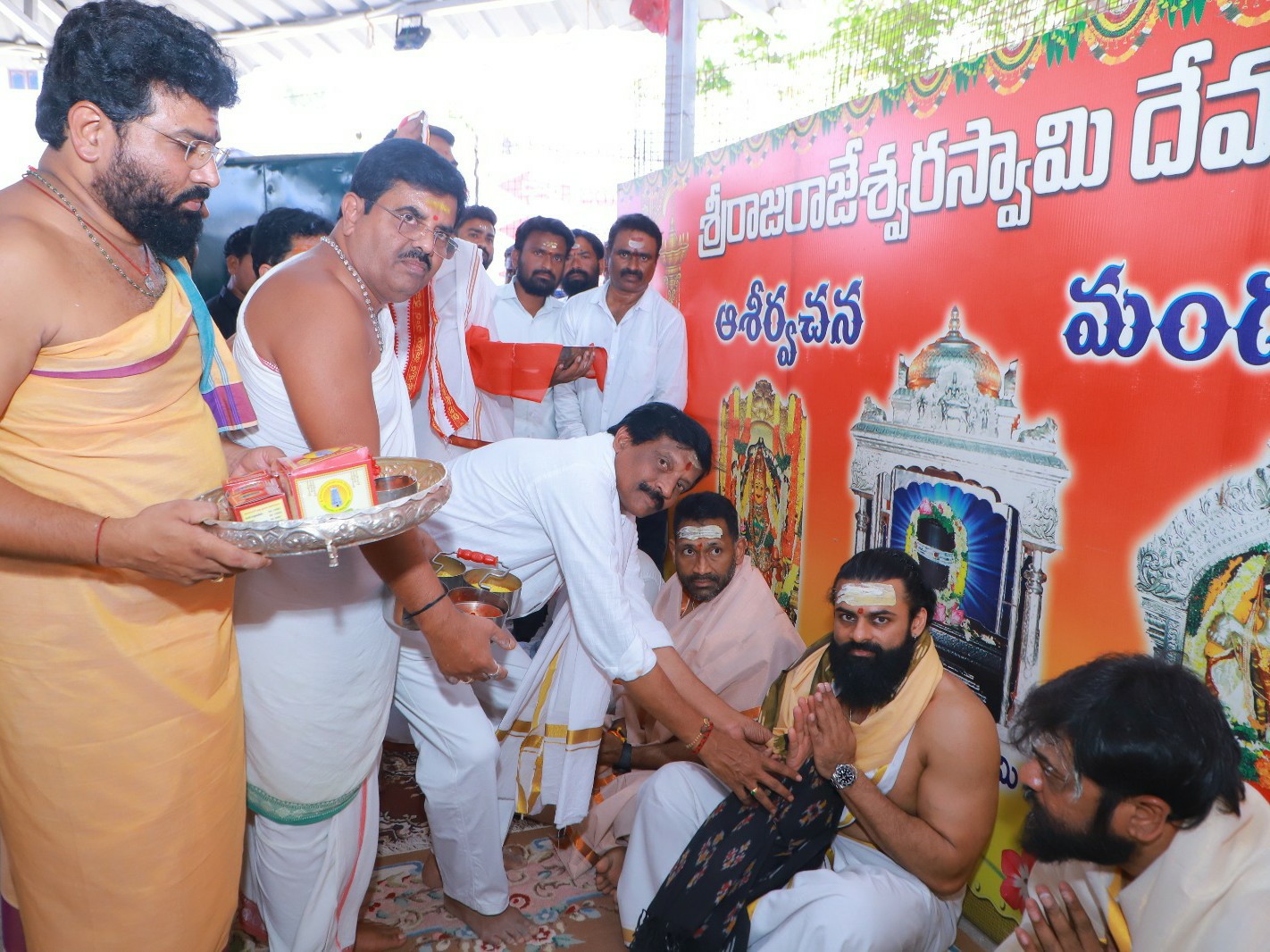 భీమేశ్వర స్వామిని దర్శించుకున్న సాయి దుర్గ తేజ్