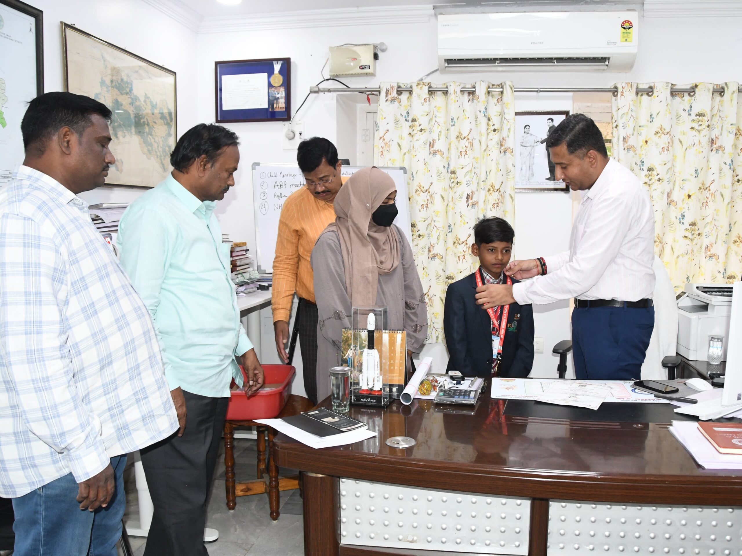 ‘రిషాంత్ భవిష్యత్తులో ఉన్నత శిఖరాలను అధిరోహించాలి’