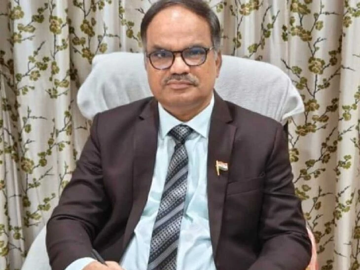 జిల్లా జడ్జి పాటిల్ వసంత్‌ బదిలీ