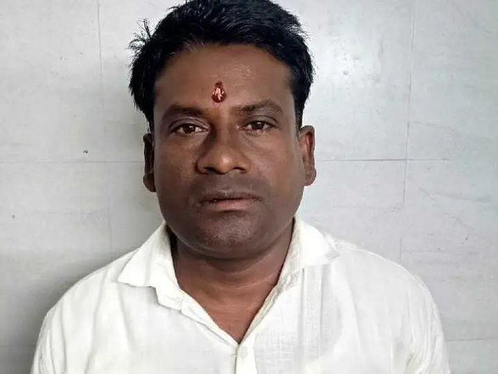 230 కిలోల రేషన్ బియ్యం పట్టివేత