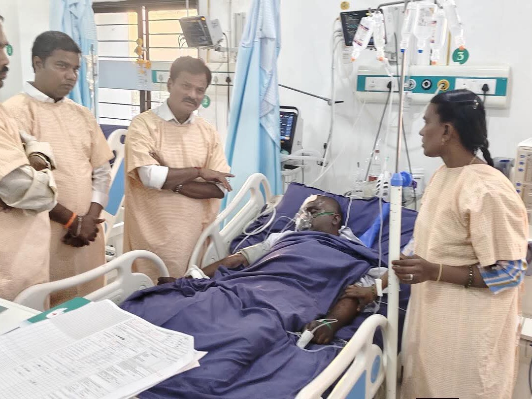 కార్యకర్తను పరామర్శించిన ఎమ్మెల్యే అనిల్ రెడ్డి