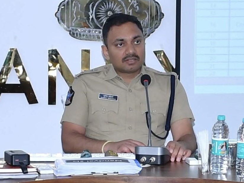 కేసుల దర్యాప్తులో సాంకేతికను వాడండి: ఎస్పీ