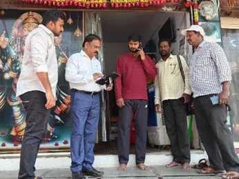 ఆస్తి ప‌న్ను వ‌సూళ్లు, ట్రేడ్ లైసెన్సుల‌పై ప్ర‌త్యేక దృష్టి