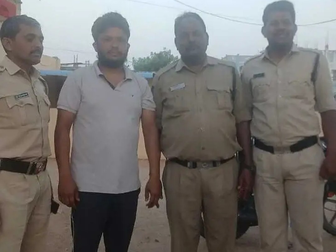 ‘అక్రమ అరెస్టు చేయించడం సిగ్గు చేటు’