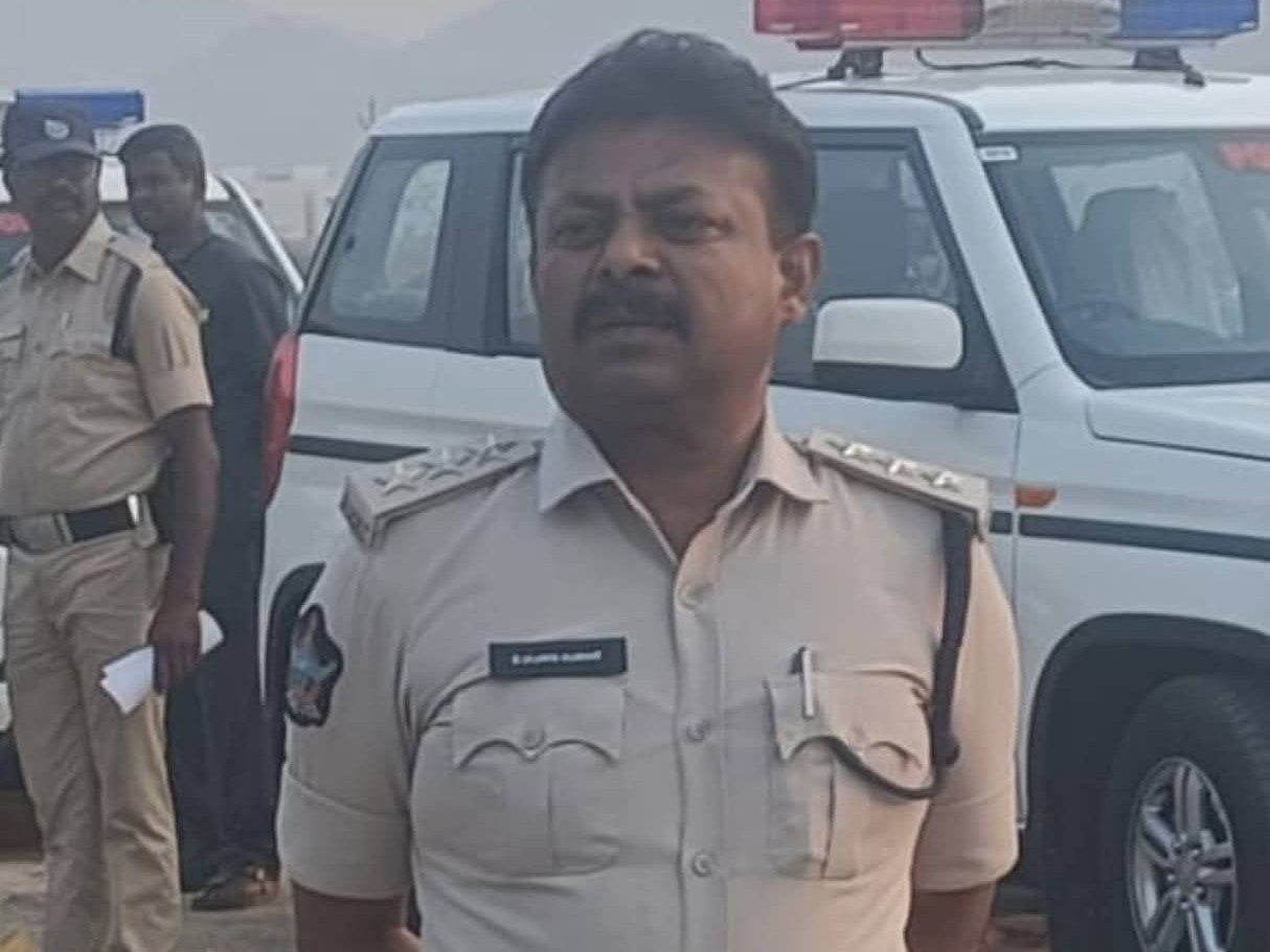 పుట్టపర్తి డీఎస్పీ విజయకుమార్ బదిలీ