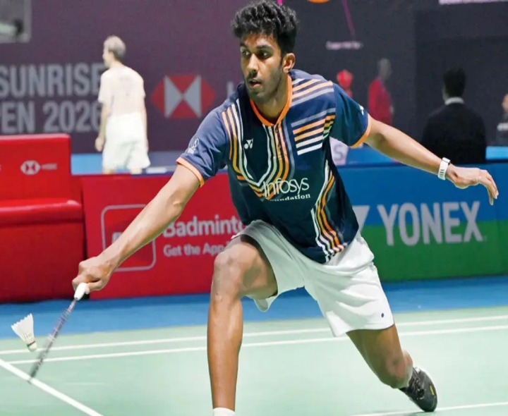 చరిత్ర సృష్టించిన ఆయుష్.. వరల్డ్ నెం.1కు షాక్