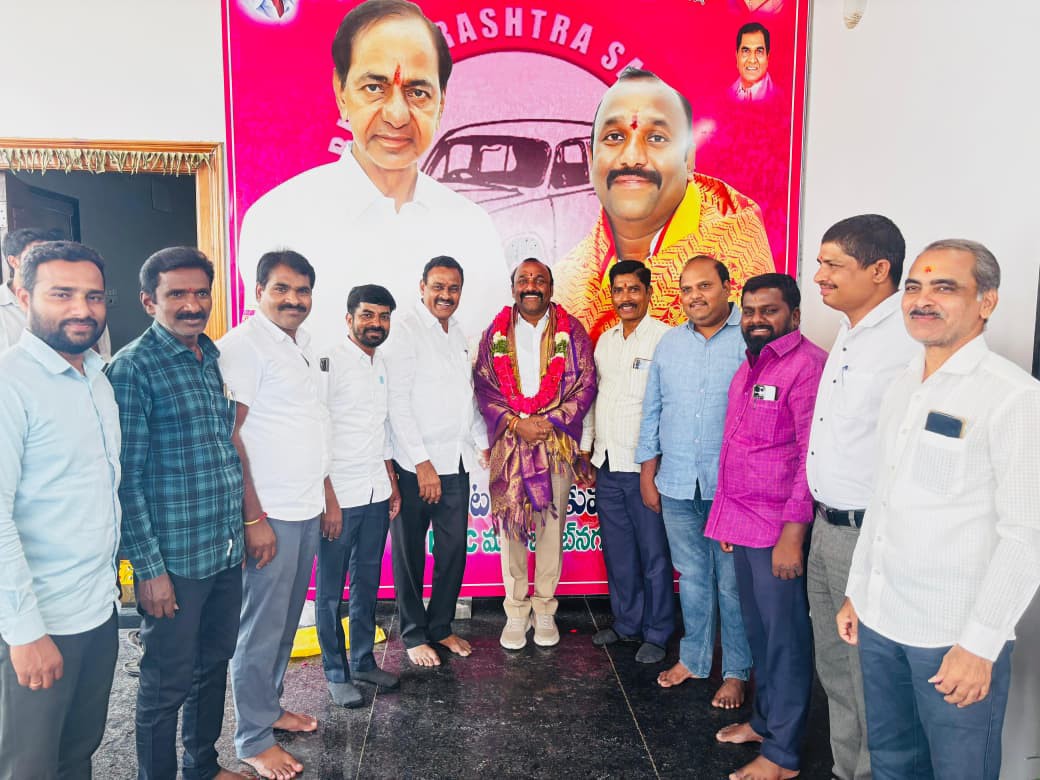 న్యాయవాదుల అభివృద్ధికి కృషి చేస్తా: MLC