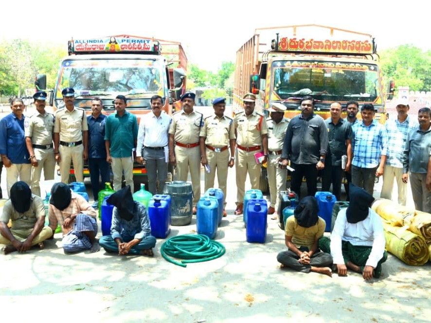 హైవేలపై డీజిల్ దొంగతనాలు.. అంతర్రాష్ట్ర ముఠా అరెస్ట్