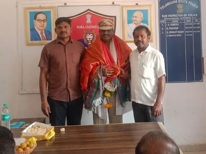 ఏఎస్సై అంజయ్యకు సన్మానం