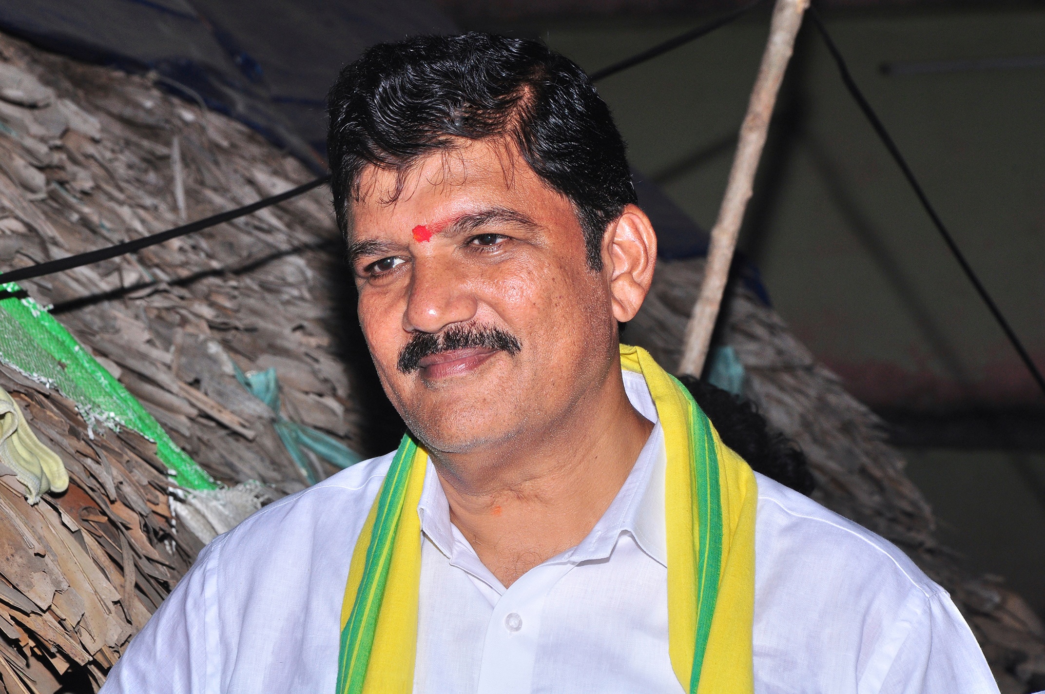 YS చనిపోయినప్పుడు జగన్ ఎక్కడున్నారు: ధూళిపాళ్ల