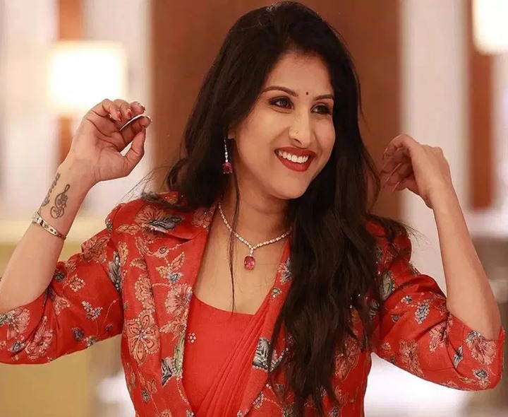 మంగ్లీ కేసులో కీలక విషయాలు