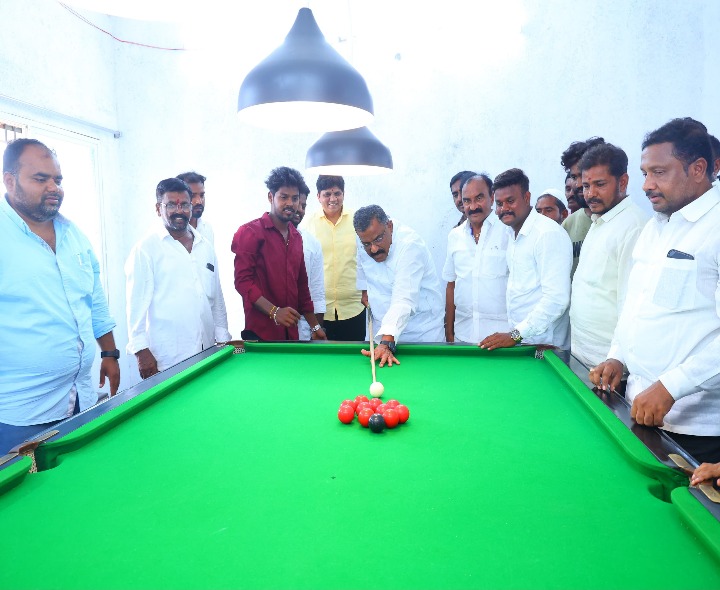 గేమింగ్ జోన్‌ను ప్రారంభించిన ఎమ్మెల్యే కోట్ల