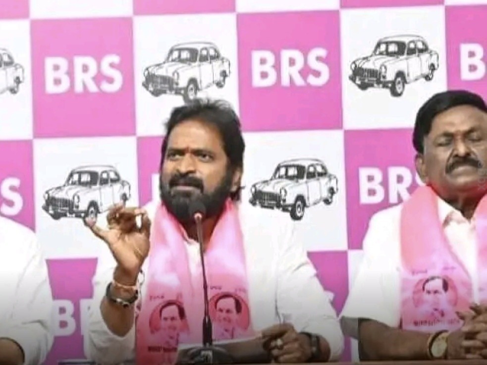 నిధులు, నియామకాల్లో అన్యాయం జరుగుతోంది: మాజీ మంత్రి