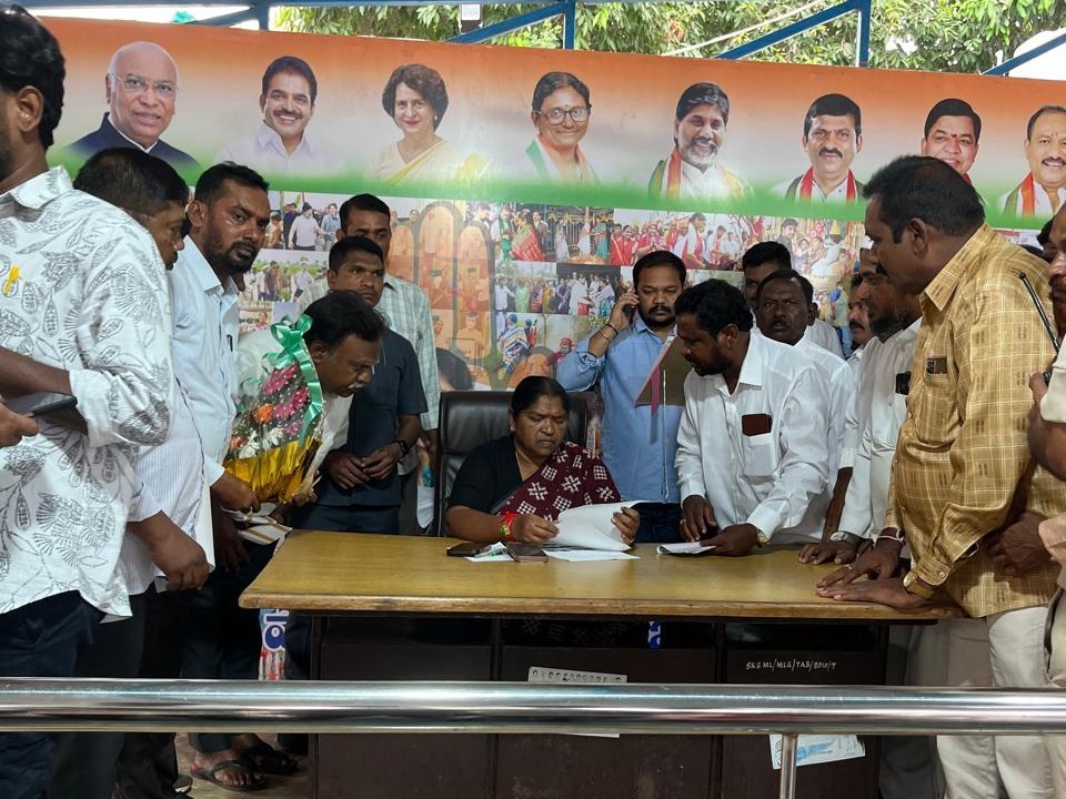 సబార్డినేట్స్ సమస్యలపై మంత్రికి వినతి